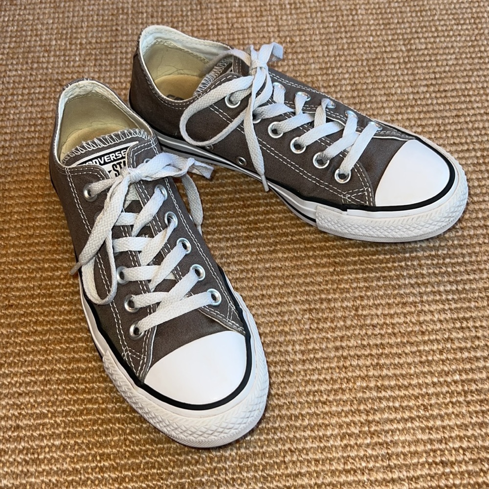 Converse All Star Gray  Sneakers Sz 7 - Picture 8 of 8